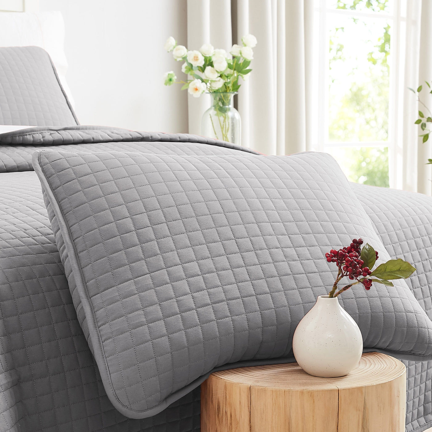 Close Up View of Vilano Quilted Shams in Steel Grey#color_vilano-steel-gray
