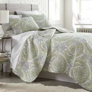 Pure Melody Reversible Quilt Set