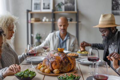 How To Plan a Cozy Thanksgiving at Home