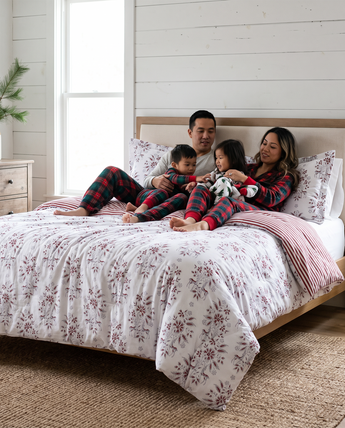 Merry Manor Reversible Comforter Set