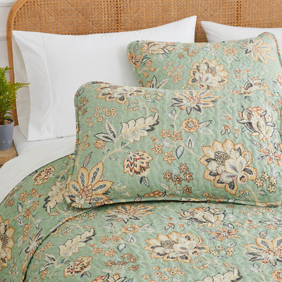 Details and Print Pattern of Jacobean Willow Oversized 7-Piece Quilt Set in green#color_jacobean-willow-green