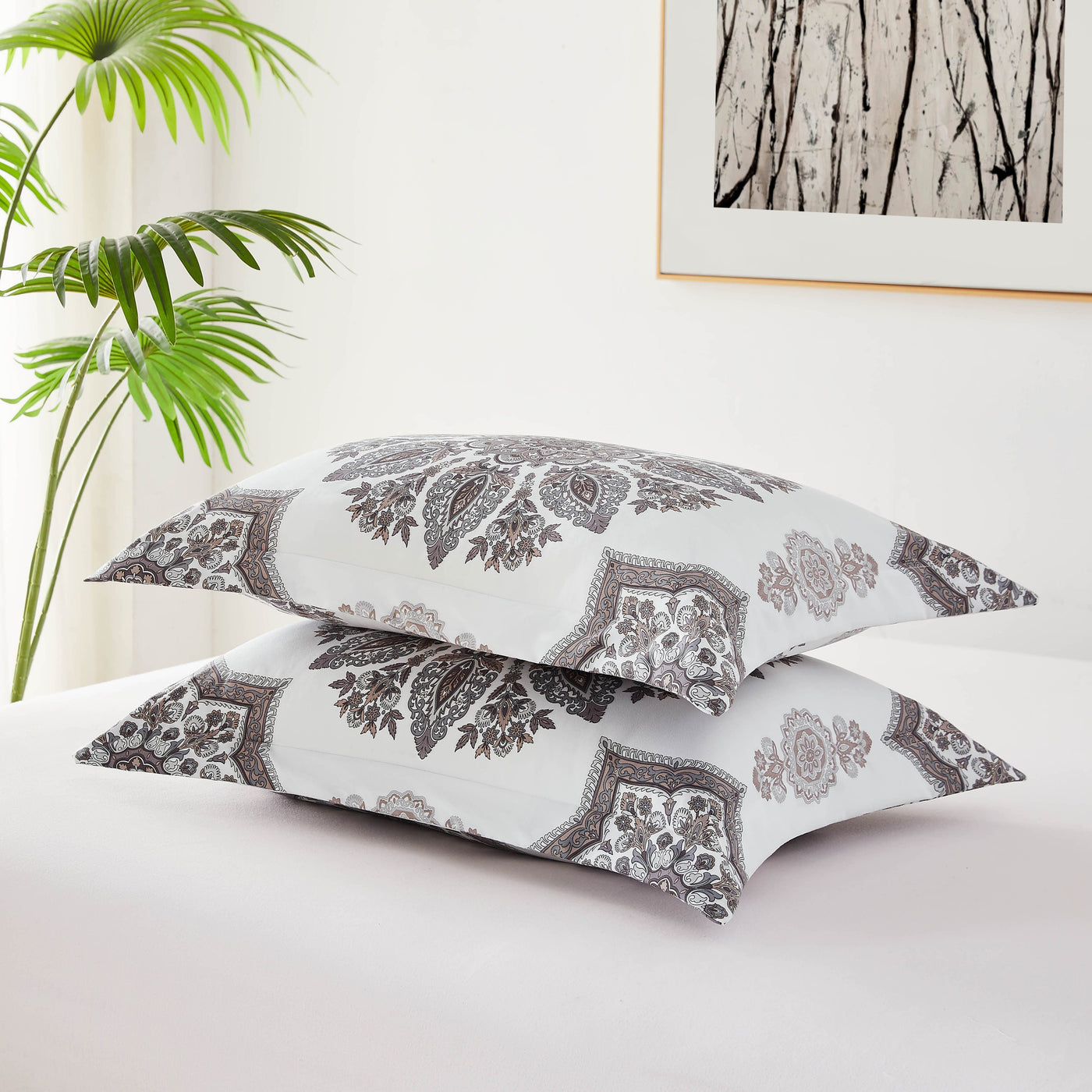 Detailed Shams Image of Infinity Comforter Set in grey#color_infinity-grey