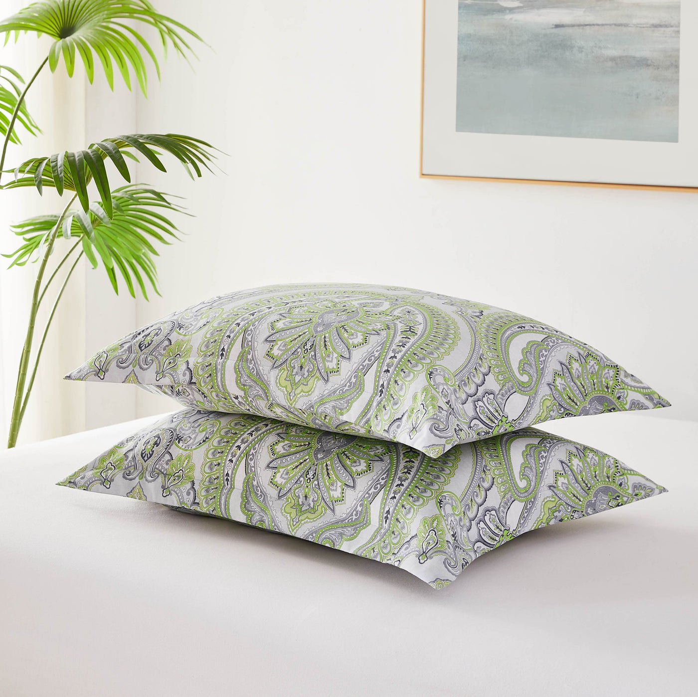 Detailed Shams Image of Pure Melody Comforter Set in green#color_pure-melody-green