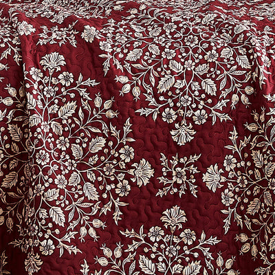 Christmas Carol Reversible Quilt Set