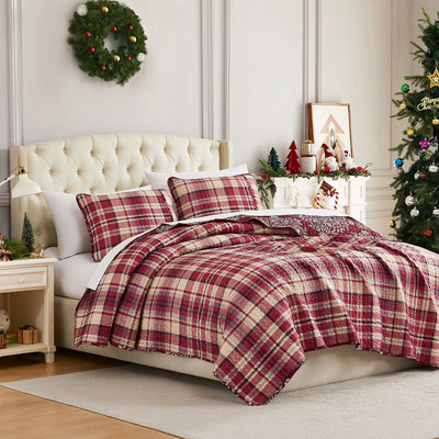 Christmas Carol Reversible Quilt Set