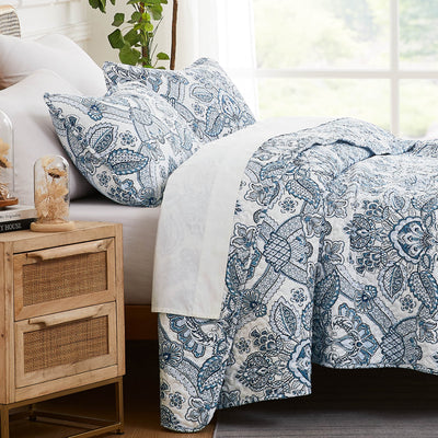 Side View of Enchantment Quilt Set in blue#color_enchantment-blue