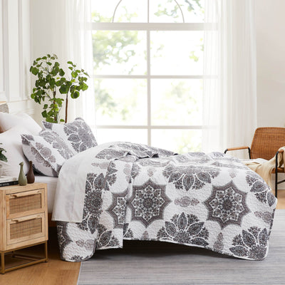 Side View of Infinity Quilt Set in grey#color_infinity-grey