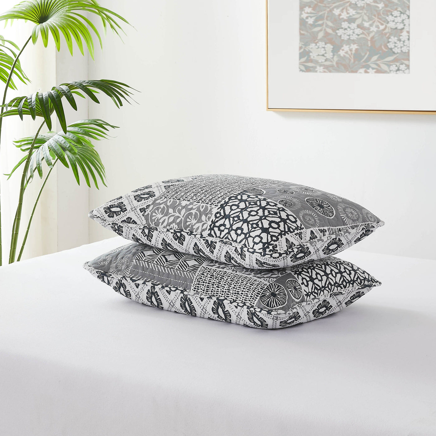 Detailed Shams Image of Global Patchwork Quilt Set in grey#color_patchwork-grey