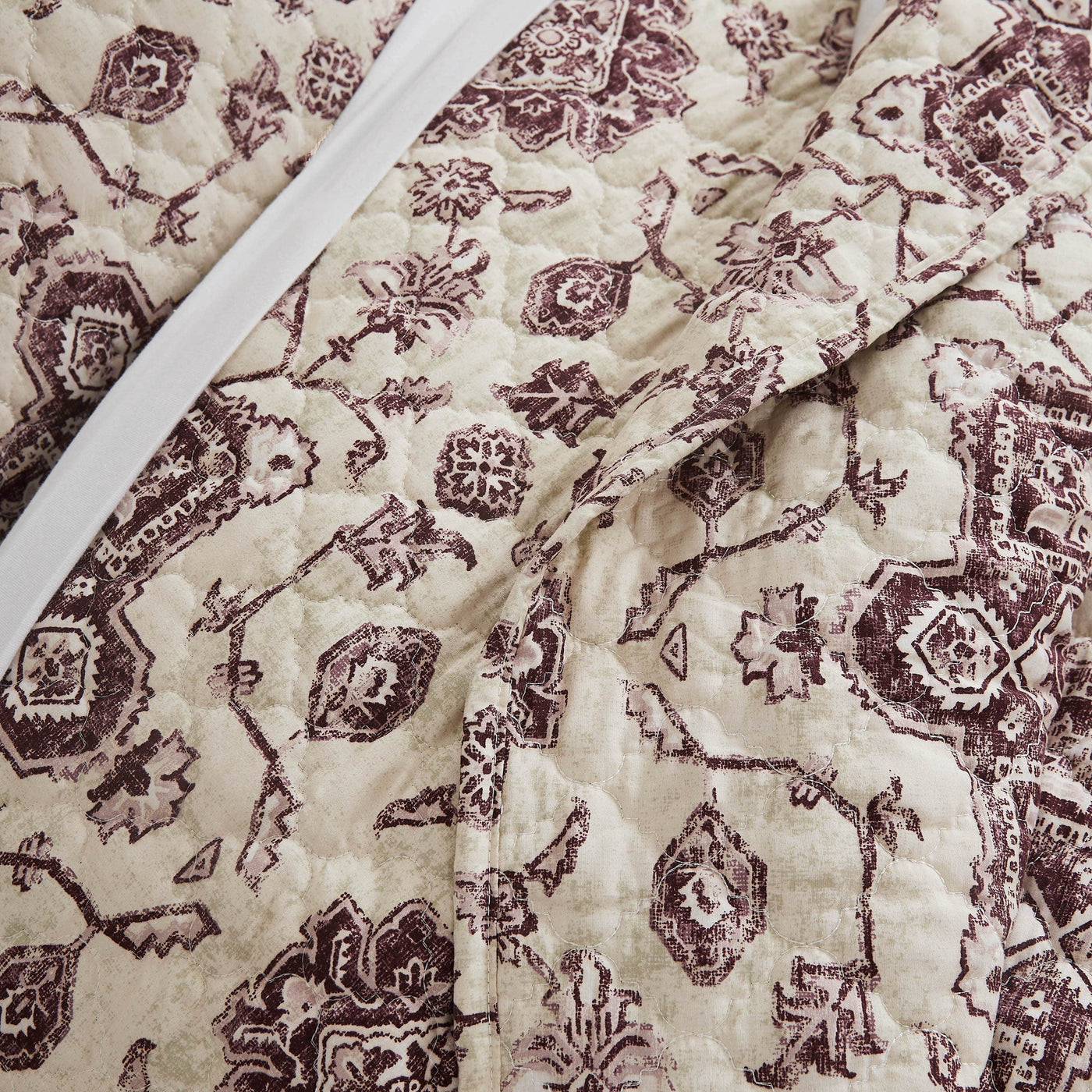 Details and Print Pattern of Persia Oversized Quilt Set in eggplant#color_persia-eggplant