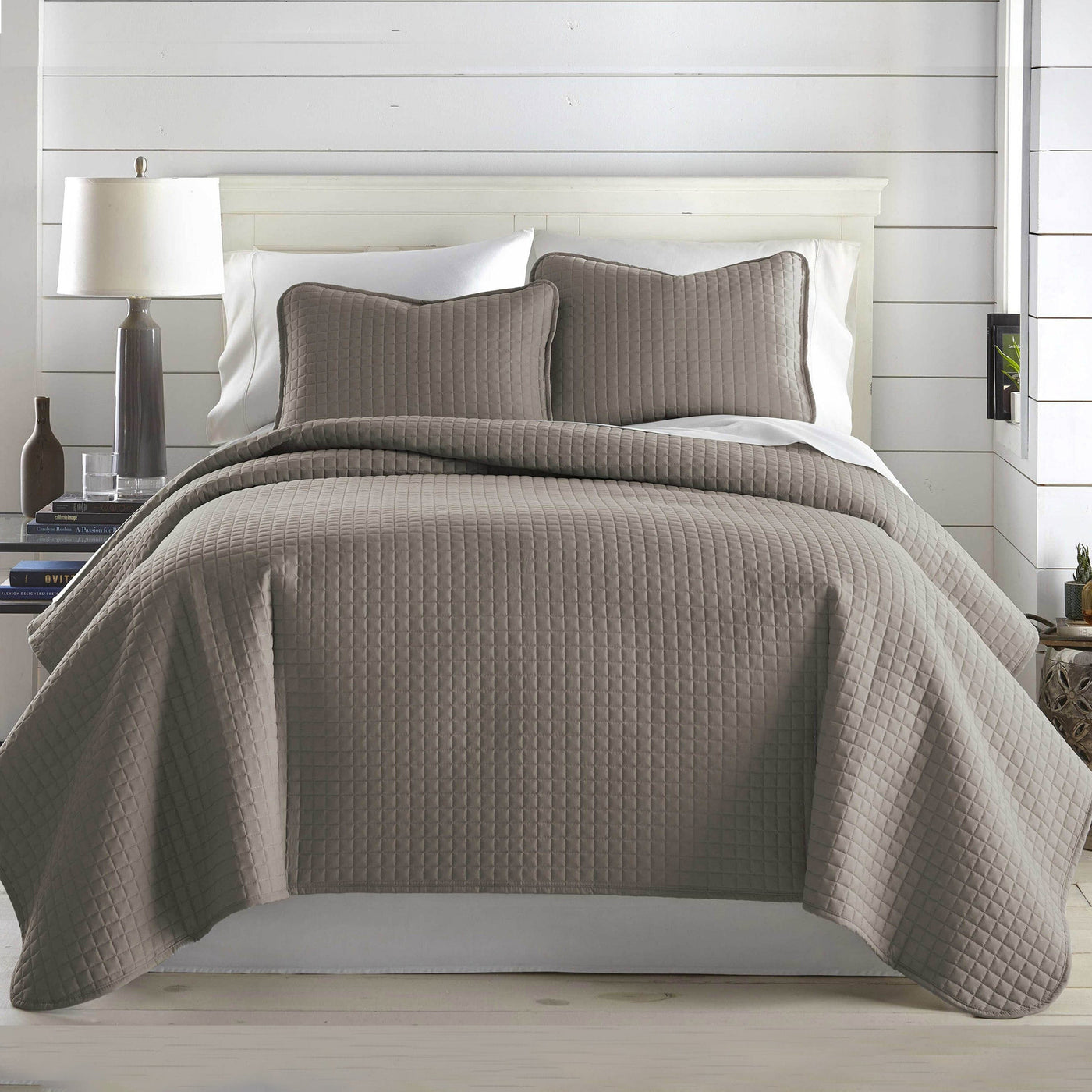 Front View of Vilano Oversized Quilt in Dark Taupe#color_vilano-dark-taupe
