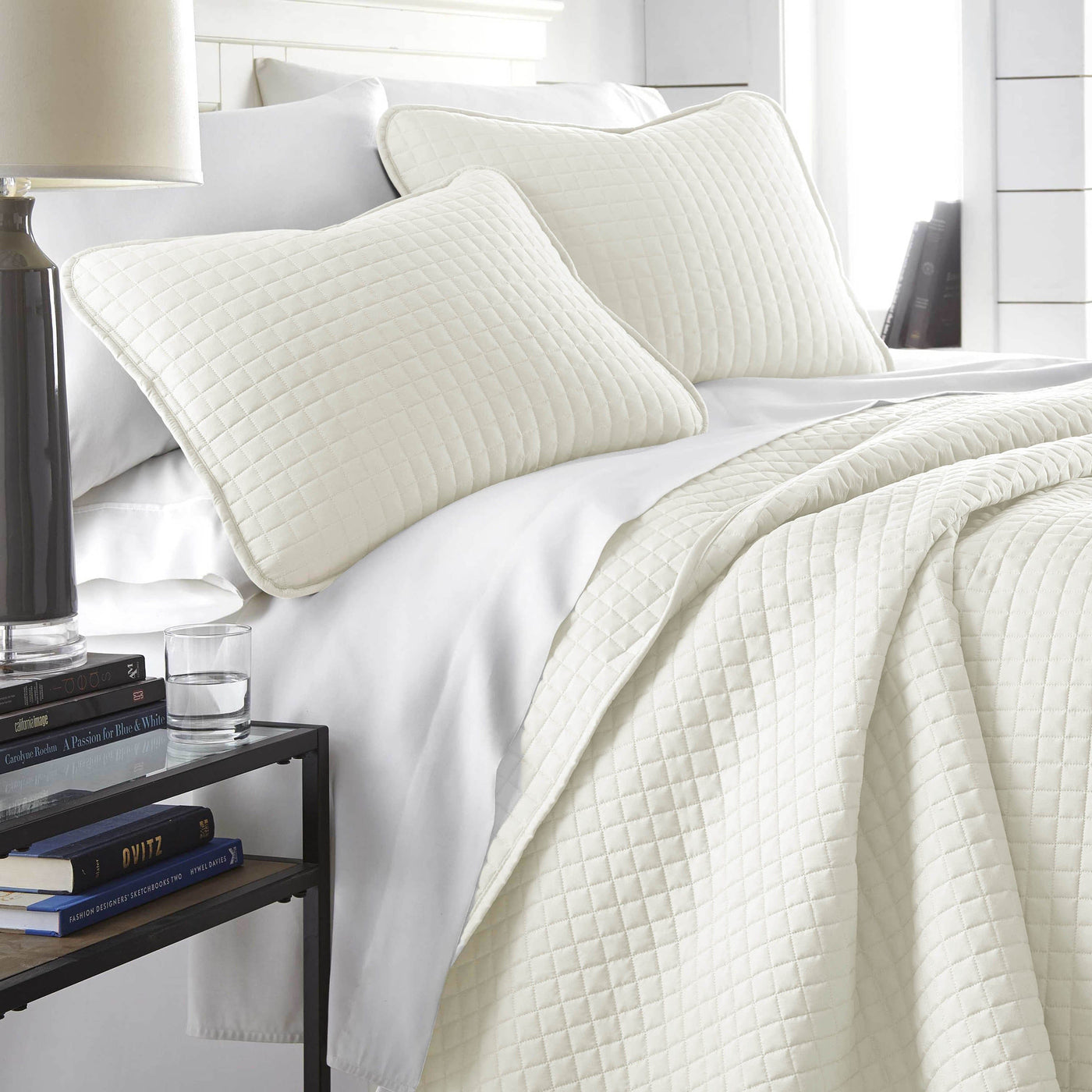 Angled View of Vilano Oversized Quilt Set in Off White#color_vilano-off-white