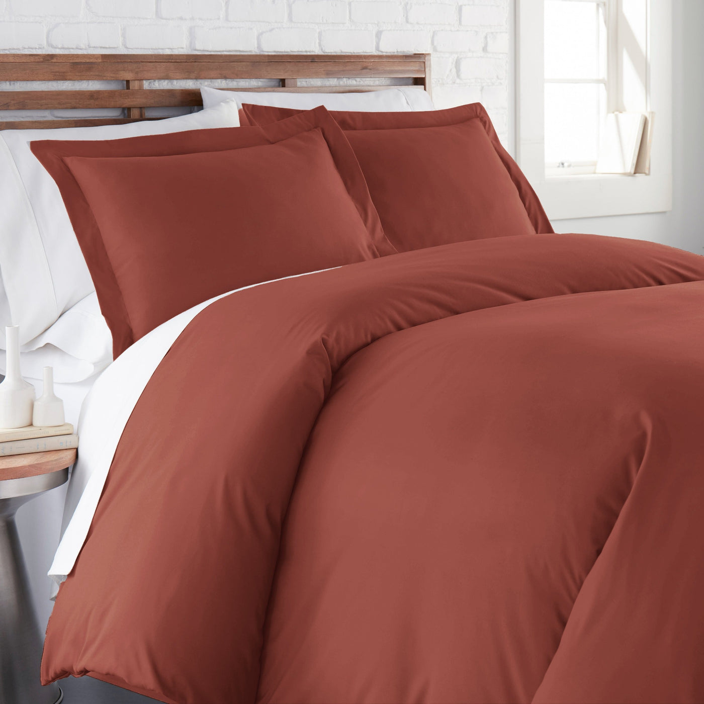 Side View of Everyday Essentials Duvet Cover Set in Marsala#color_marsala