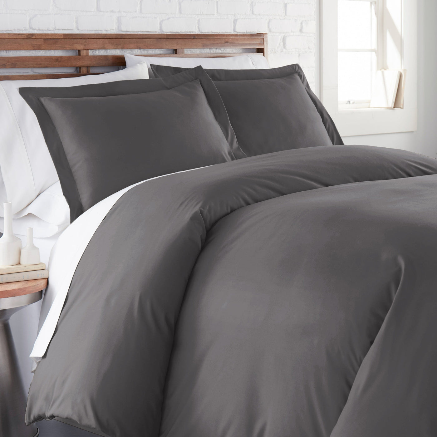Side View of Everyday Essentials Duvet Cover Set in Slate#color_slate