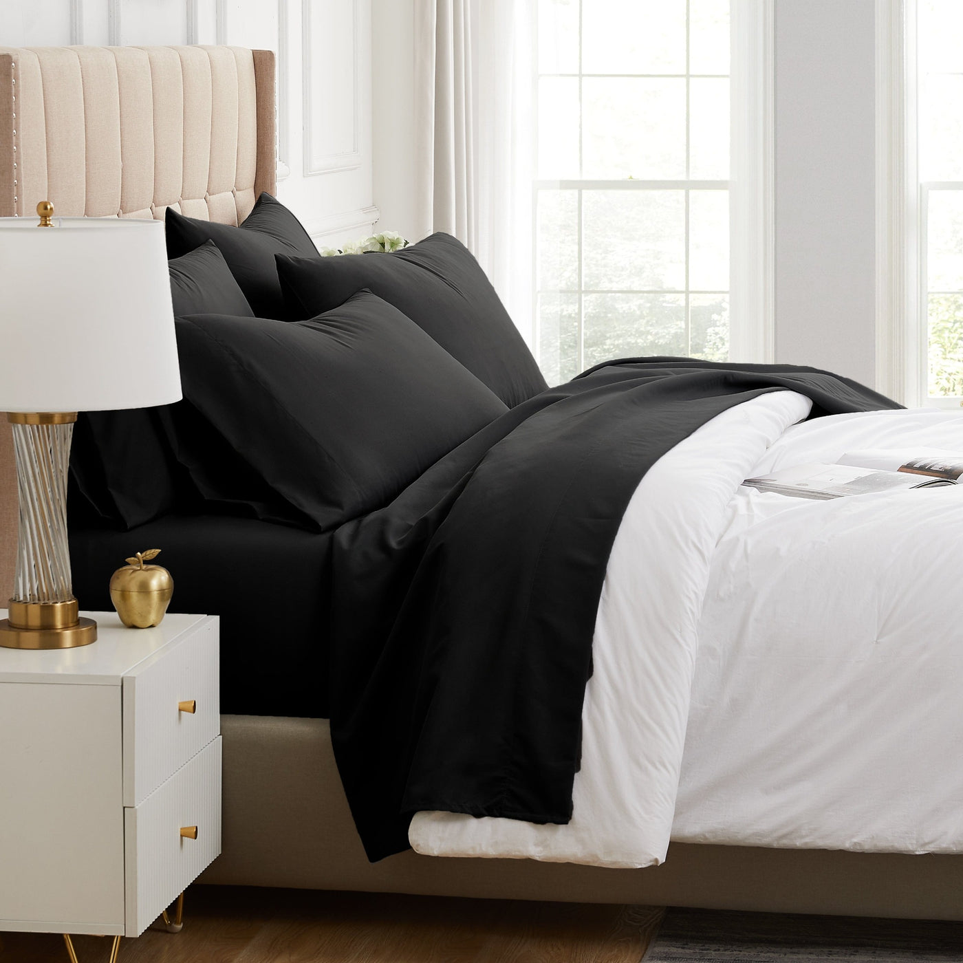 Side View of Everyday Essentials 6-Piece Sheet Set in Black#color_black