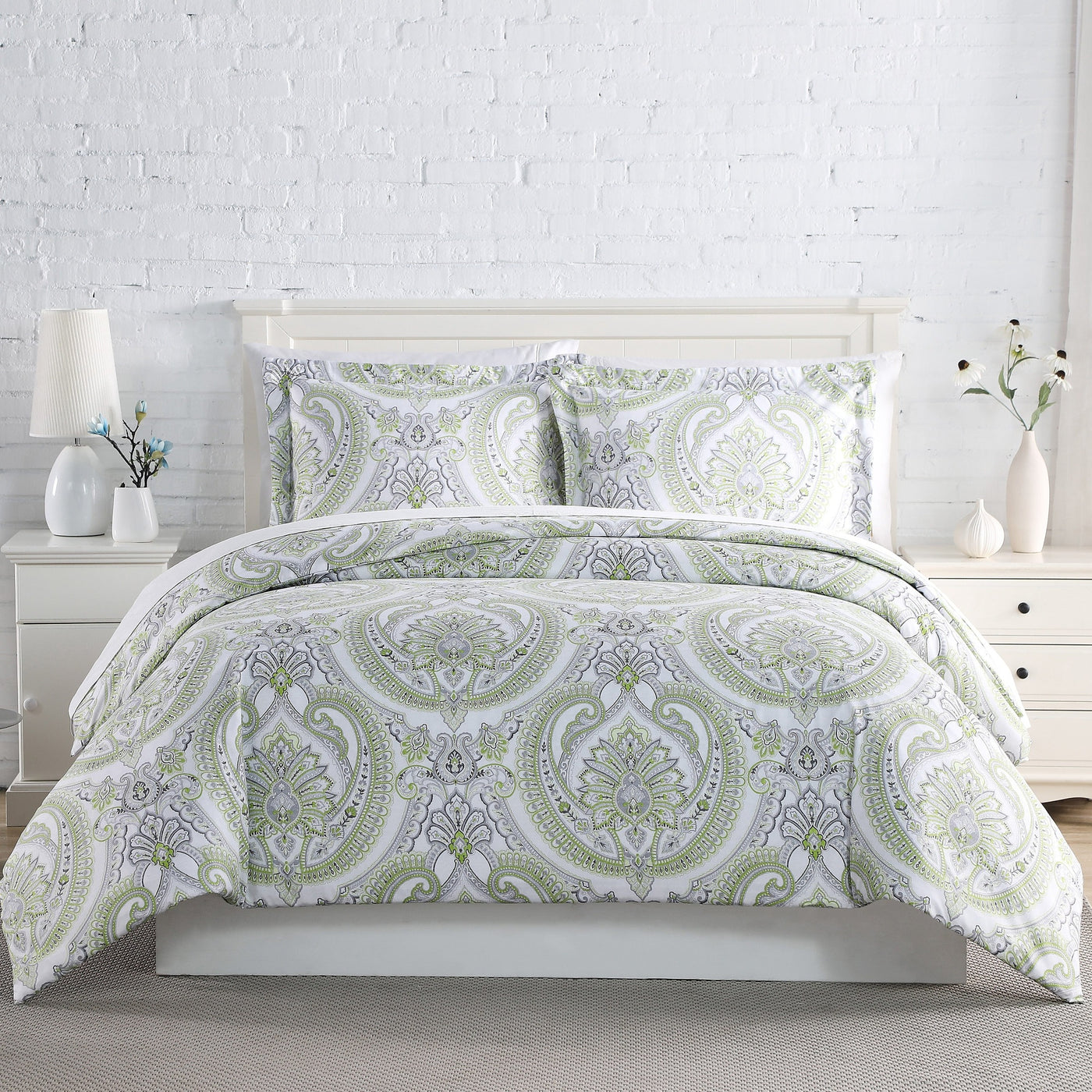 Front View of Pure Melody Comforter Set in Aqua#color_pure-melody-green