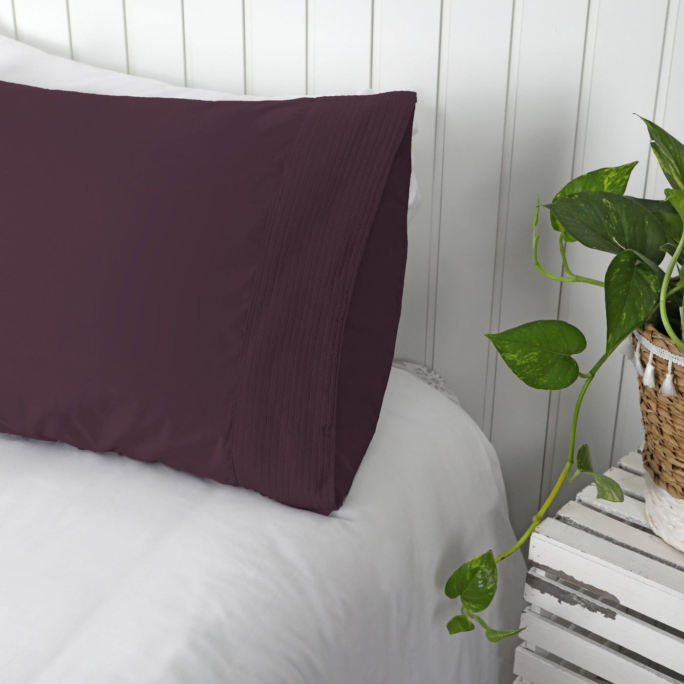 Side View of Vilano Pleated Pillow Cases in Purple#color_vilano-purple