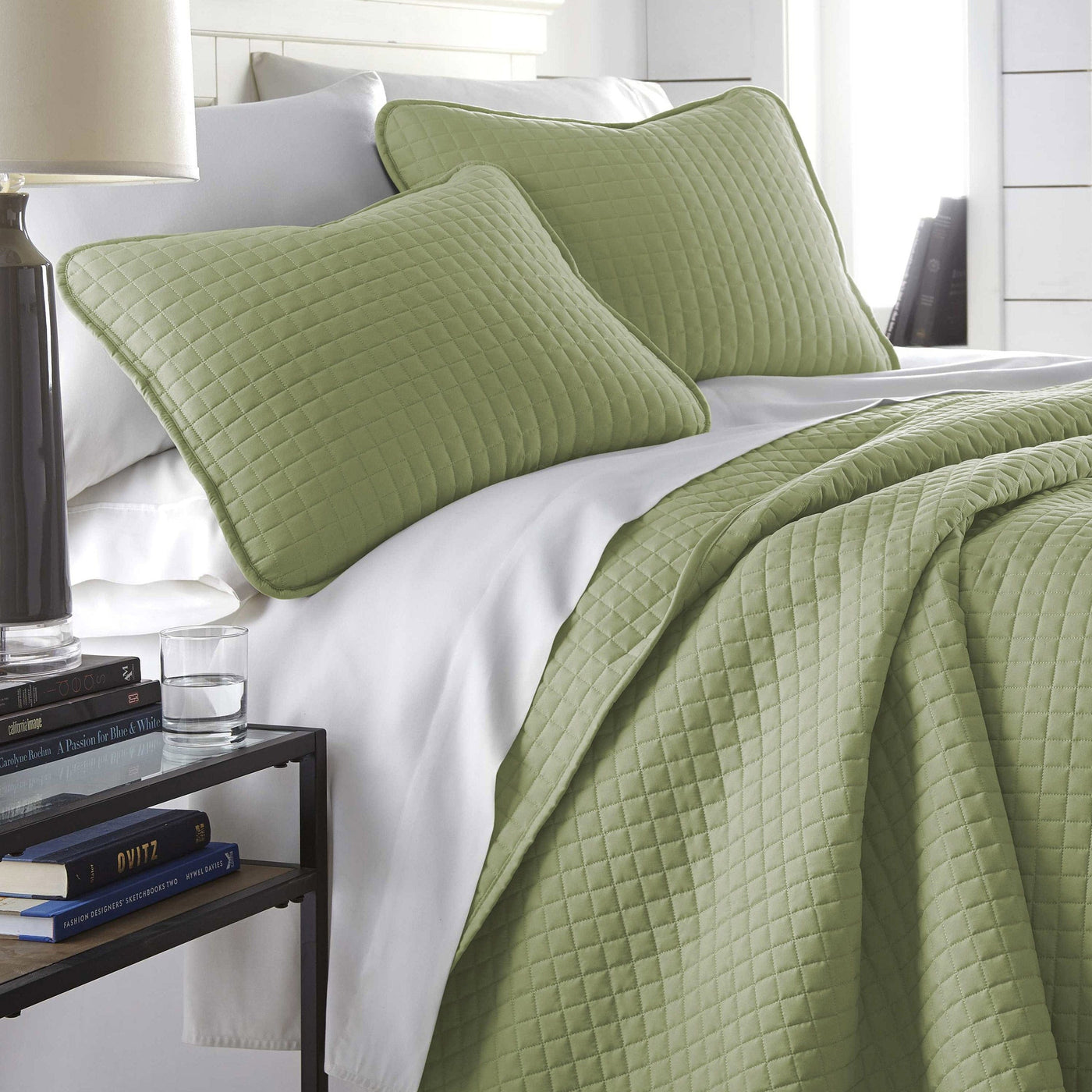Side View of Vilano Oversized Quilt Set in Green #color_vilano-sage-green