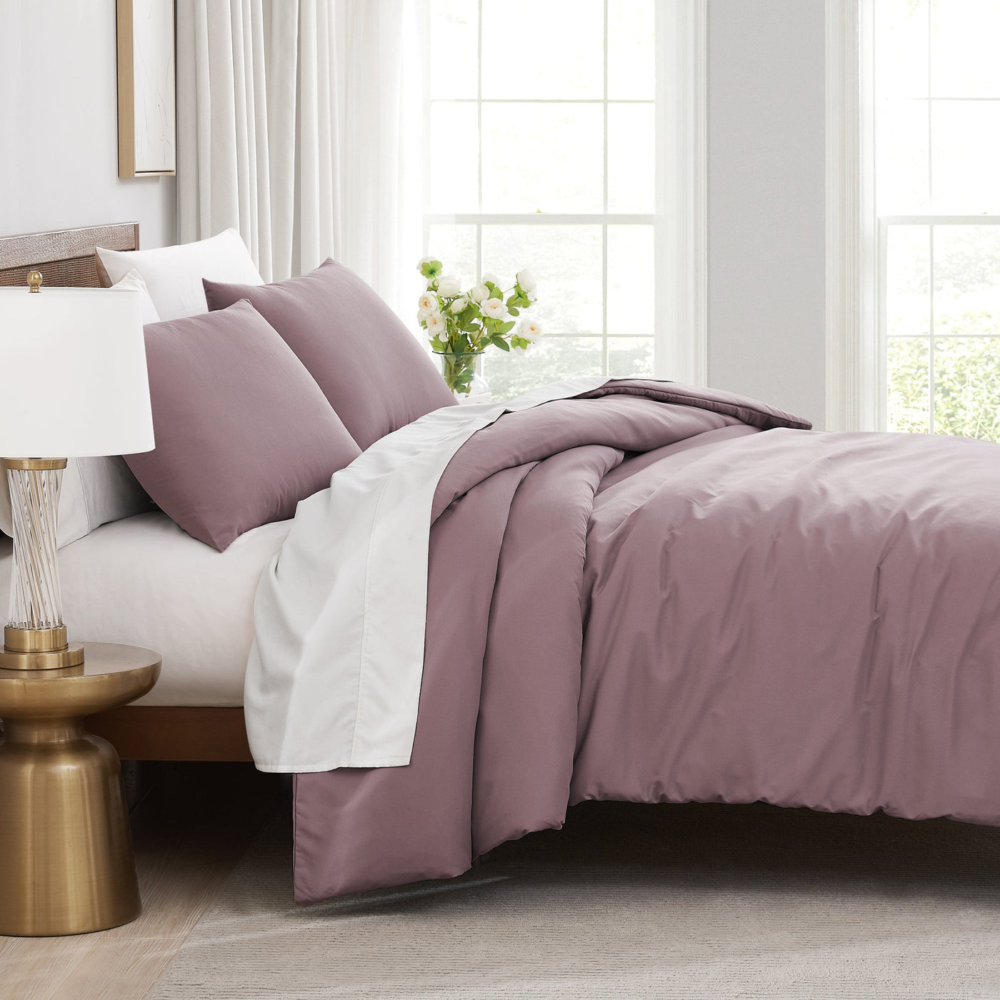 Side View of Vilano Duvet Cover Set in Lavender#color_vilano-lavender