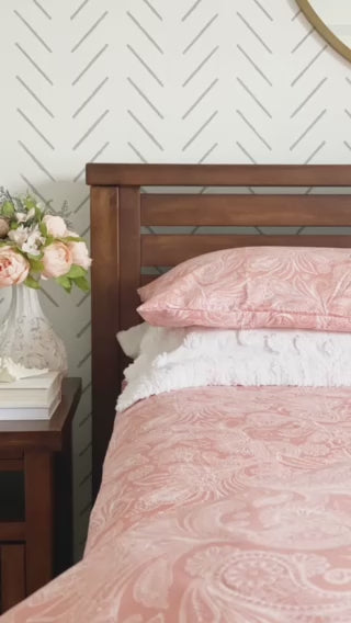 Video of Perfect Paisley Reversible Duvet Cover Set  Showing Features#color_perfect-paisley-coral-haze