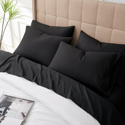 Close Up View of Everyday Essentials Pillow Case in Black#color_black