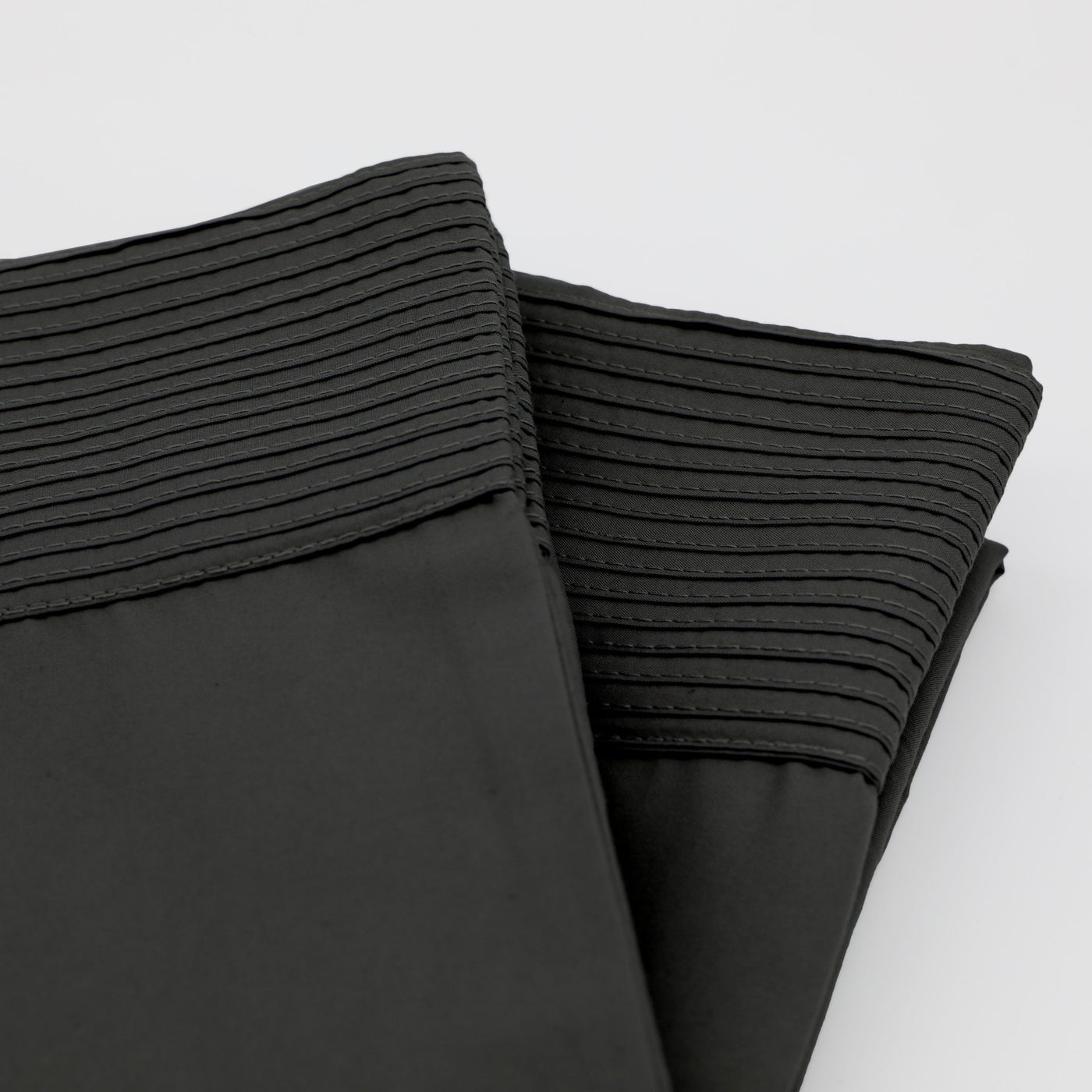 Vilano Pleated Pillow Cases