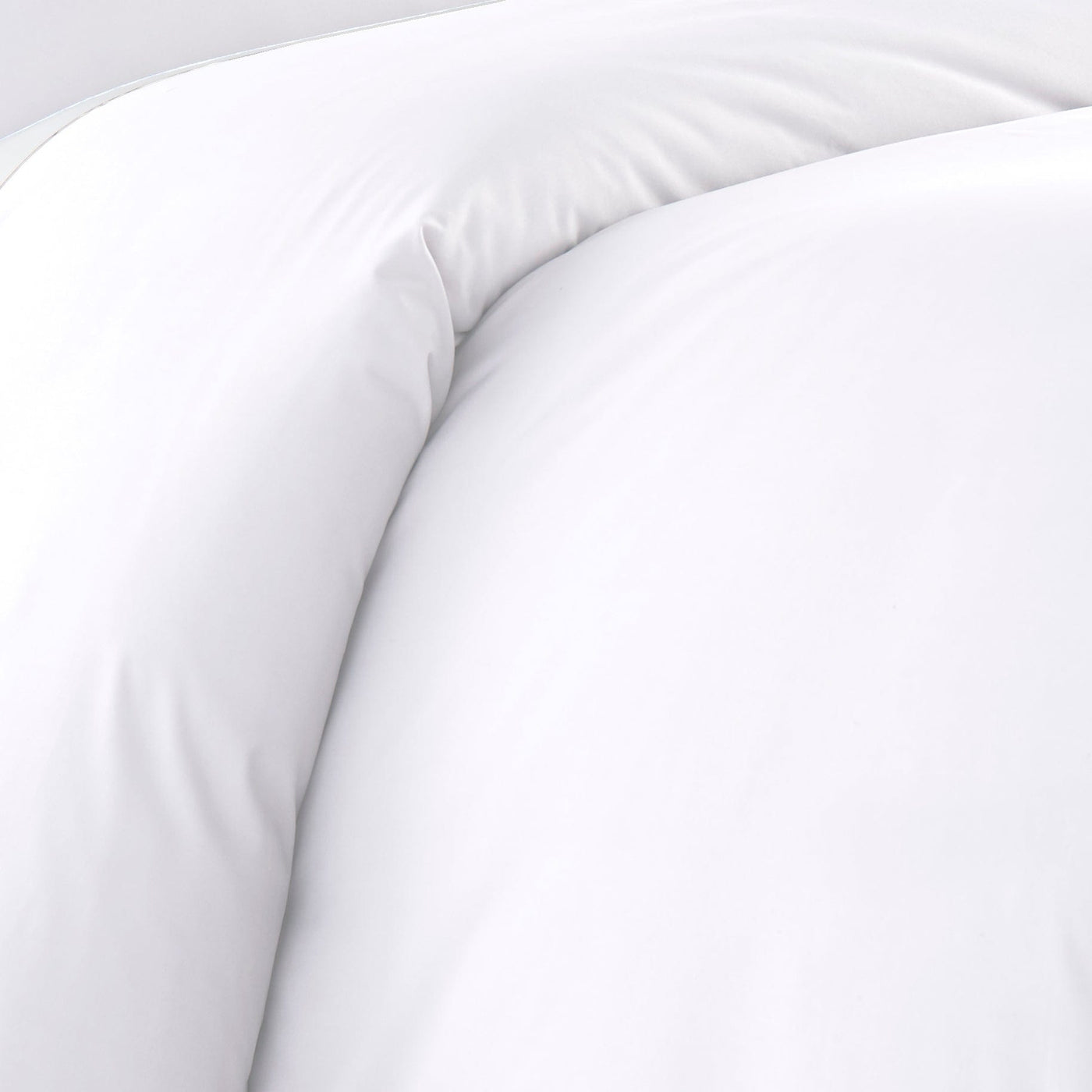 Details of Everyday Essentials Duvet Cover Set in White#color_bright-white