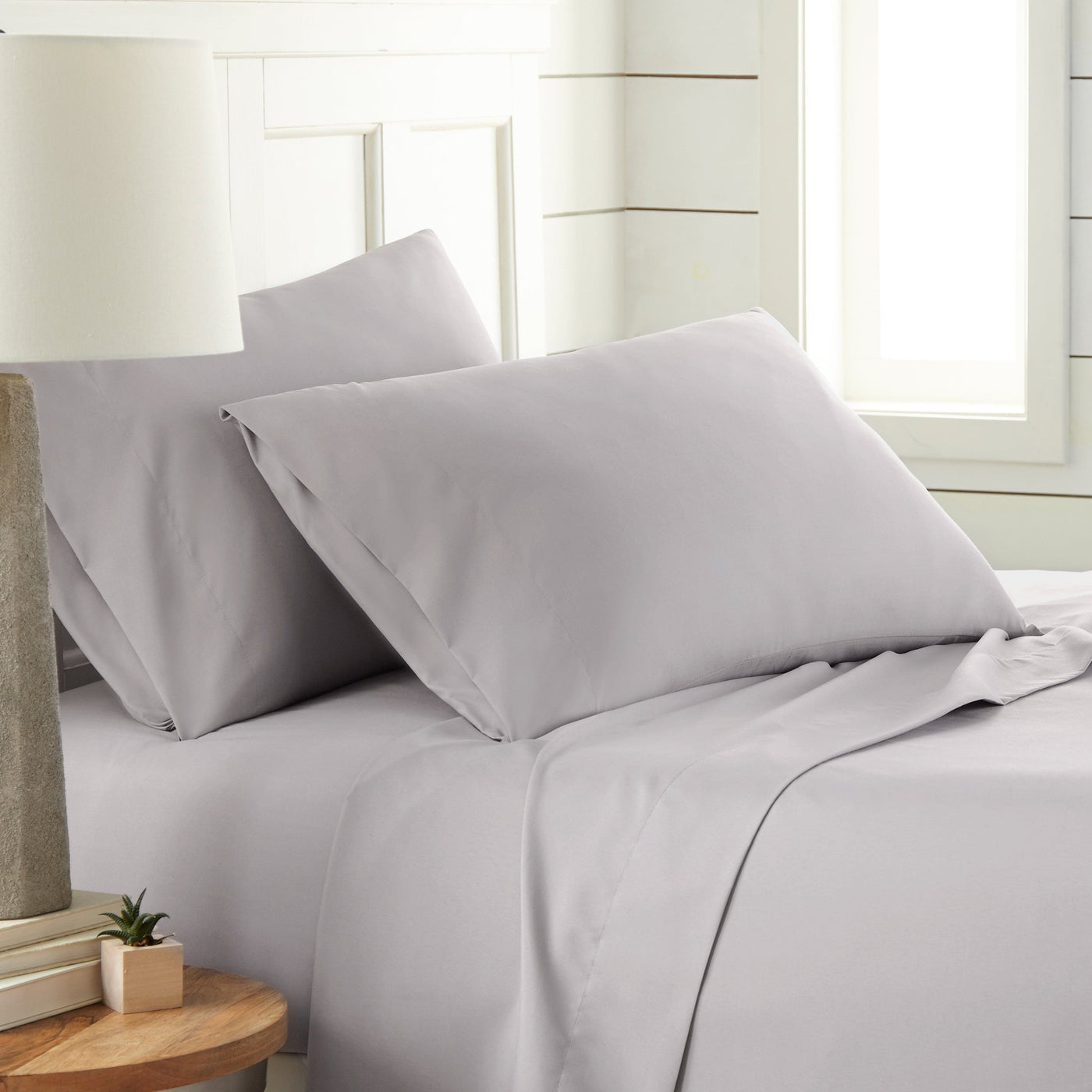 Side View of Southshore Essentials 4-Piece Sheet Set in Light Grey#color_light-grey