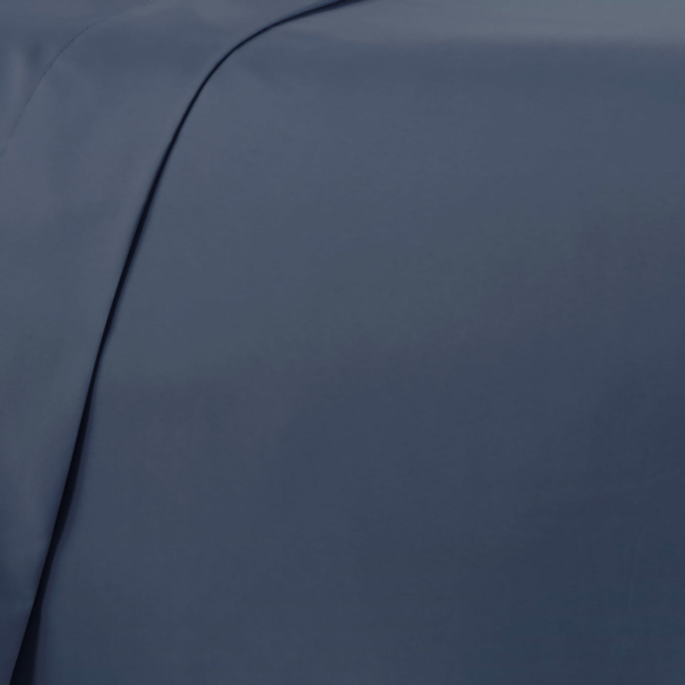  Details of Southshore Essentials 4-Piece Sheet Set in Navy Blue#color_navy-blue