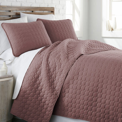 Side View of Southshore Essentials Quilt Set in Rose#color_rose