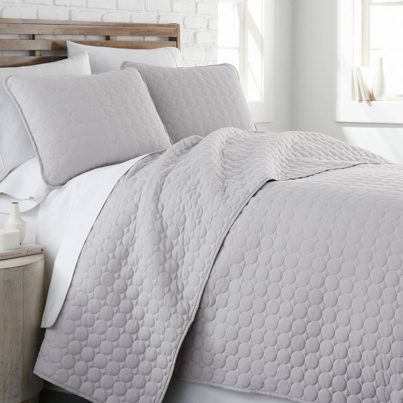 Side View of Southshore Essentials Quilt Set in Light Grey#color_light-grey