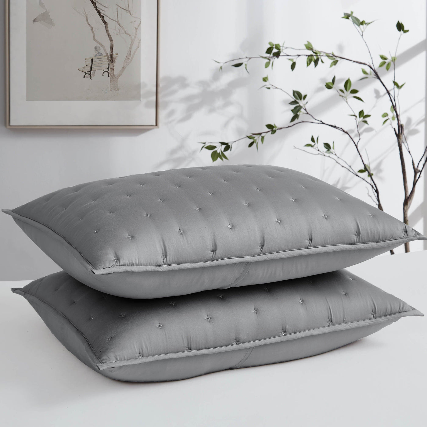 Details of Luxurious Bamboo Viscose Quilt Set in Steel Grey#color_bamboo-steel-grey