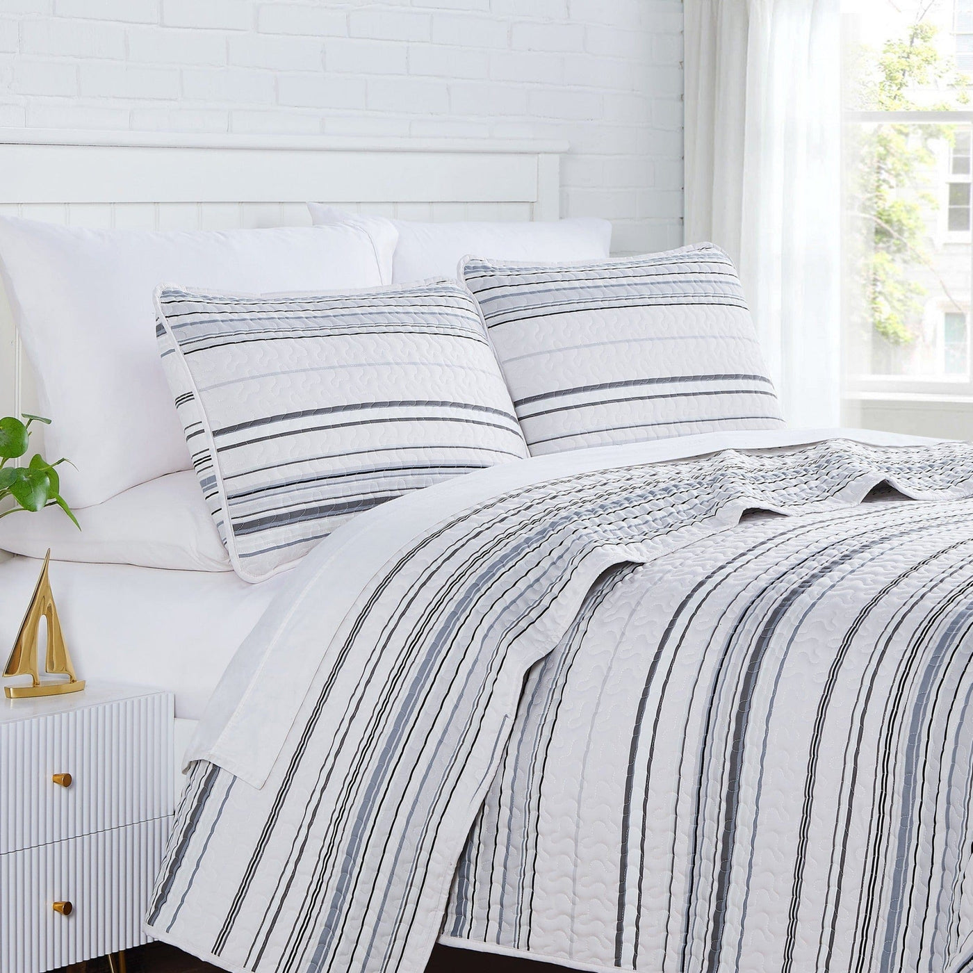 Coastal Stripes Quilted Sham Covers