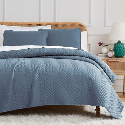 Front View of Chevron Oversized Quilt Set in Blue#color_chevron-blue