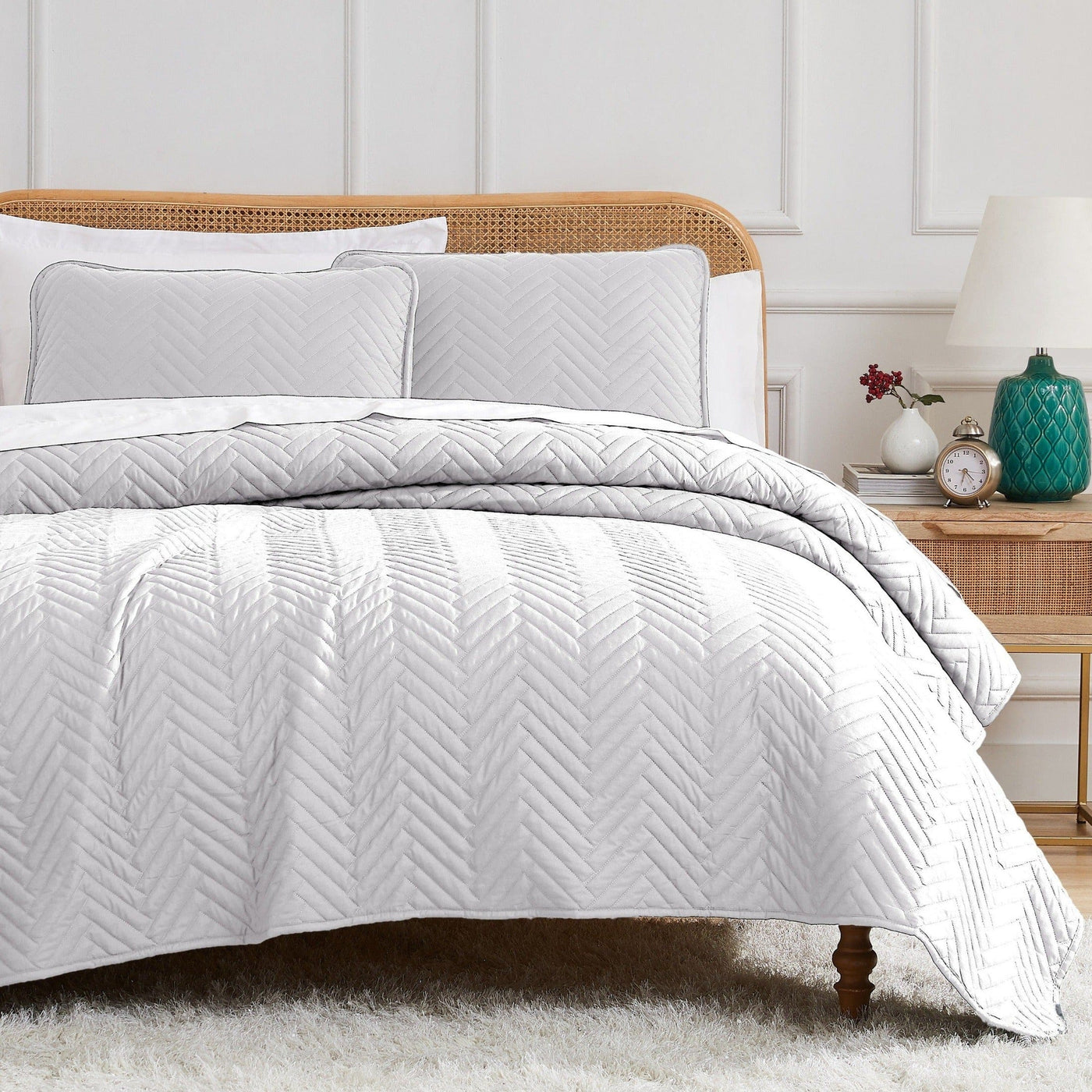 Front View of Chevron Oversized Quilt Set in White#color_chevron-white