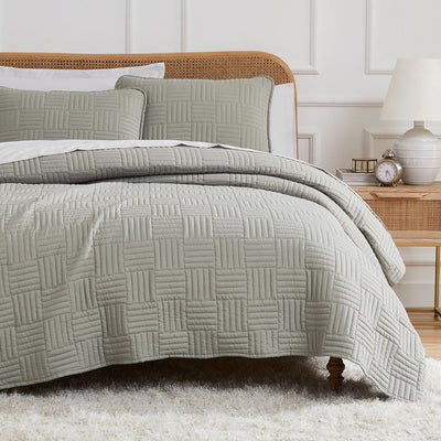 Half Front View of Grid Oversized Quilt Set in Grey#color_grid-grey