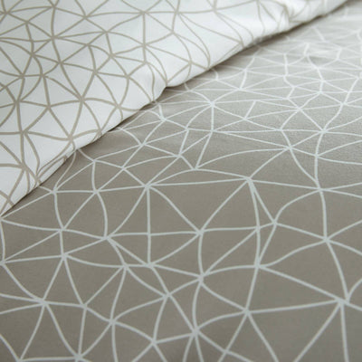 Geometric Maze Comforter Set in Taupe#color_geometric-maze-taupe