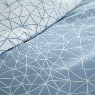 Geometric Maze Comforter Set in Blue#color_geometric-maze-blue
