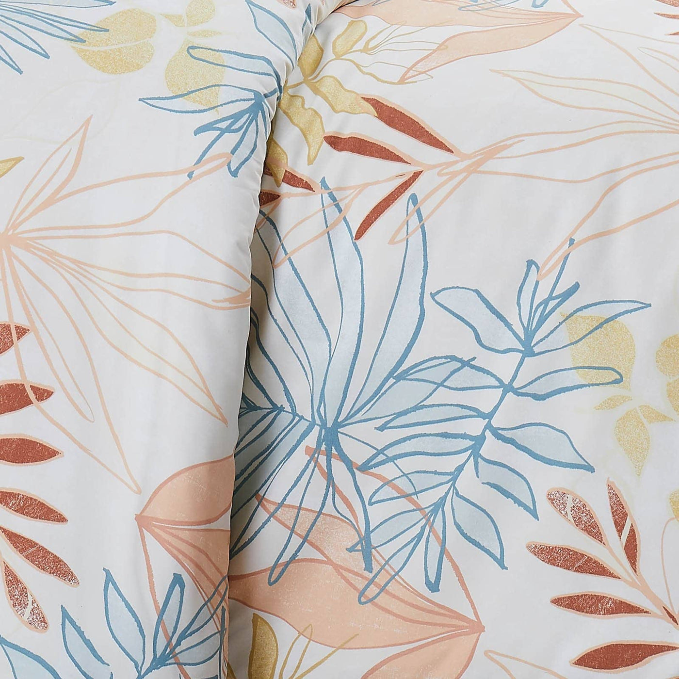 Details and Print Pattern of Tropic Leaf Duvet Cover Set in cream#color_tropic-leaf-cream
