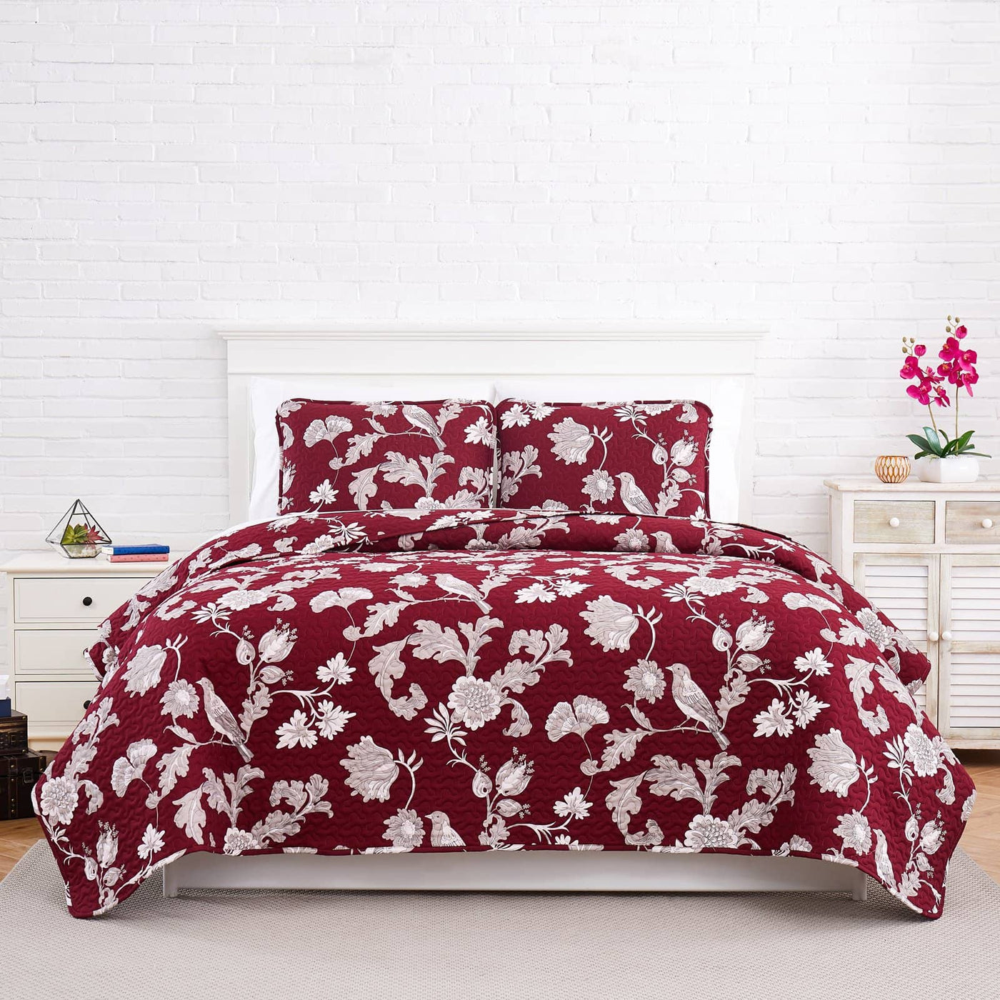 Early Spring Quilt Set in Red#color_early-spring-red