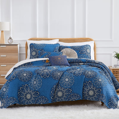 Front View of Midnight Floral 6-Piece Quilt Bedding Set in Blue#color_midnight-floral-blue