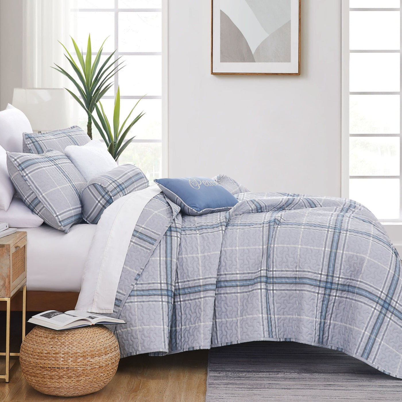 Side View of Vilano Plaid 6-Piece Quilt Bedding Set in Grey#color_plaid-grey