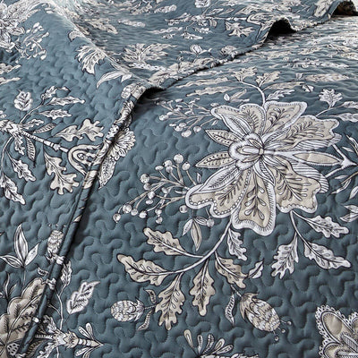Details and Texture of Vintage Garden Quilt Set in Smokey Blue#color_vintage-smokey-blue