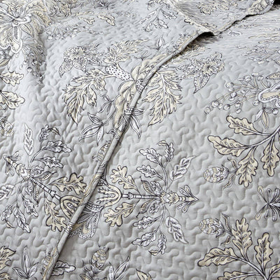 Details and Texture of Vintage Garden Quilt Set in Sandy Grey#color_vintage-sandy-grey