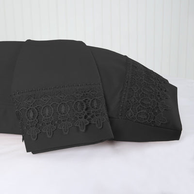 Details of Elegant Crochet Lace Hem of Vilano in Black#color_vilano-black