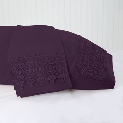 Details of Elegant Crochet Lace Hem of Vilano in Purple#color_vilano-purple