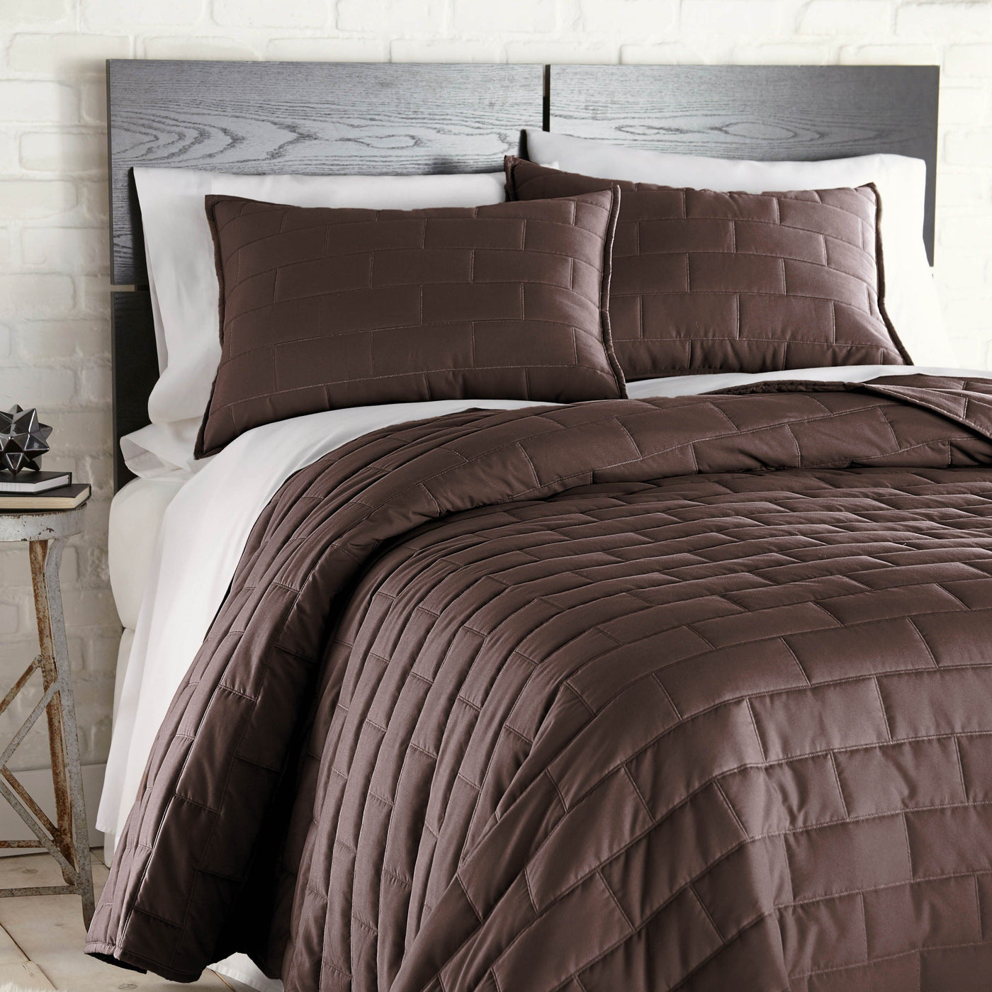 Front View of Vilano Brickyard Quilt Set in brown#color_vilano-chocolate-brown