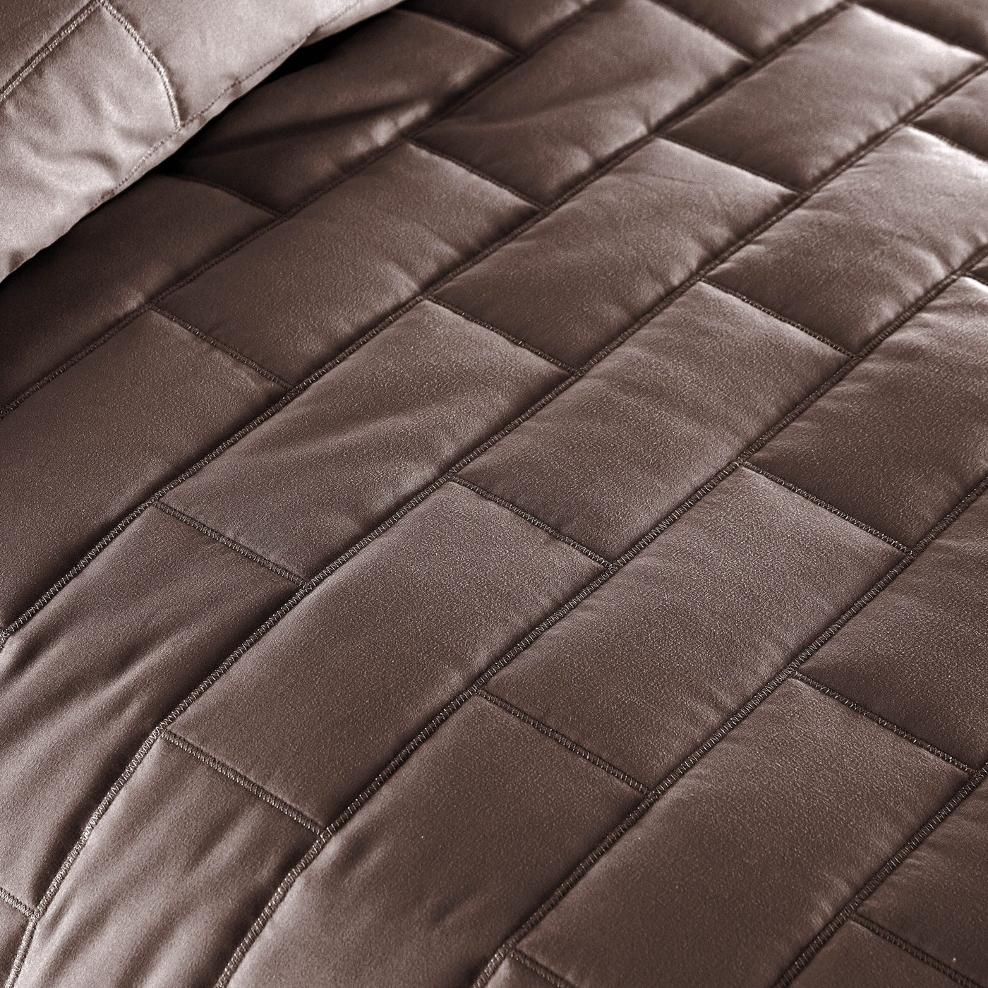 Detailed Stitching of Vilano Brickyard Quilt Set in brown#color_vilano-brown