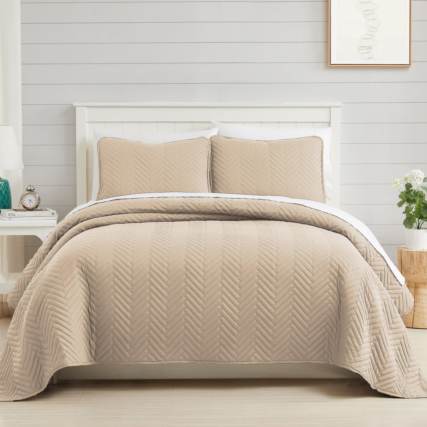 Front View of Chevron Oversized Quilt Set in Sandy Taupe#color_chevron-sandy-taupe