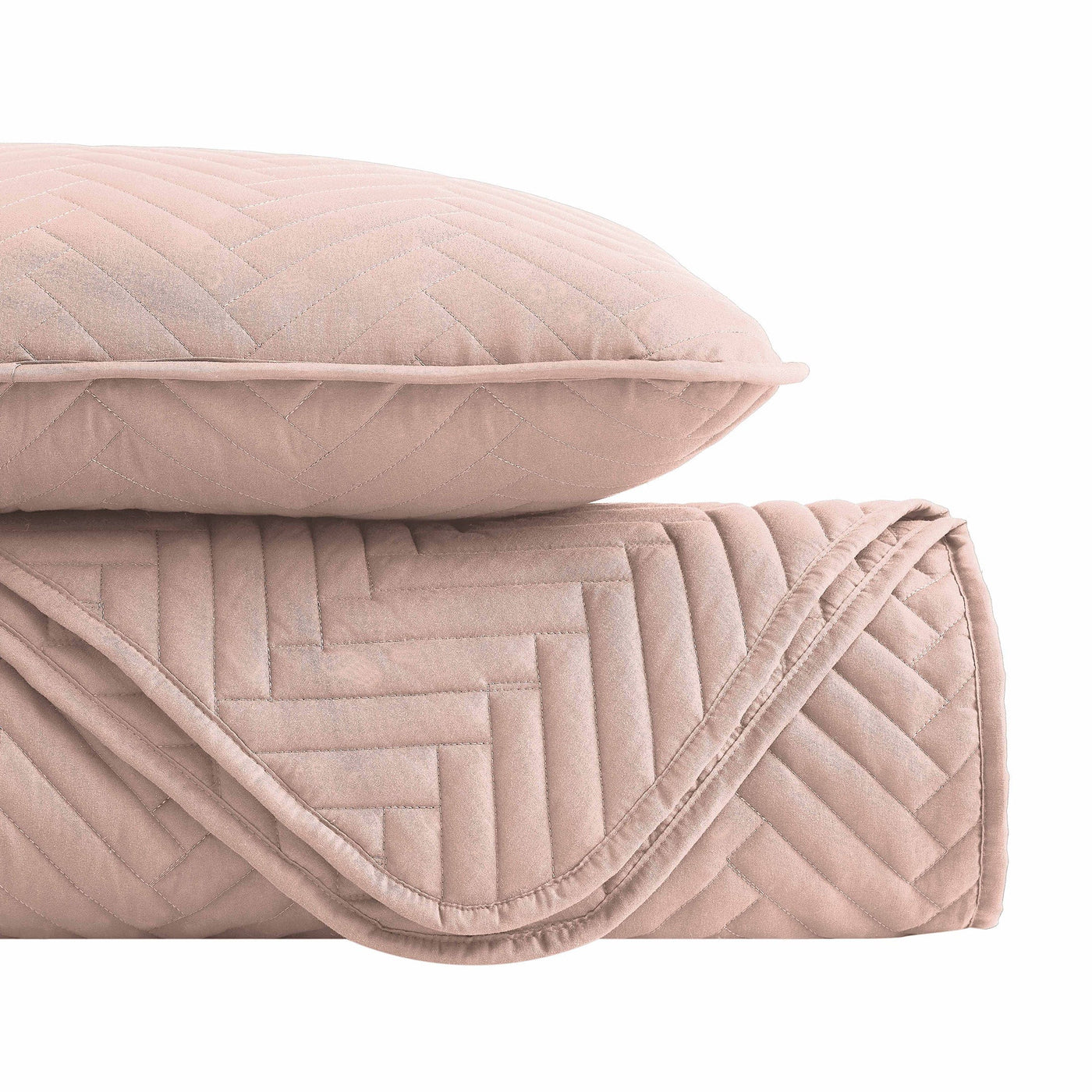 Details and Texture of Chevron Oversized Quilt Set in Dusty Rose#color_chevron-rose-dust