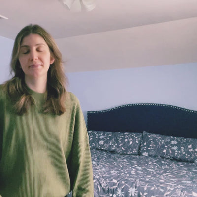Reviewer Video for Secret Meadow Comforter Set#color_secret-meadow-blue